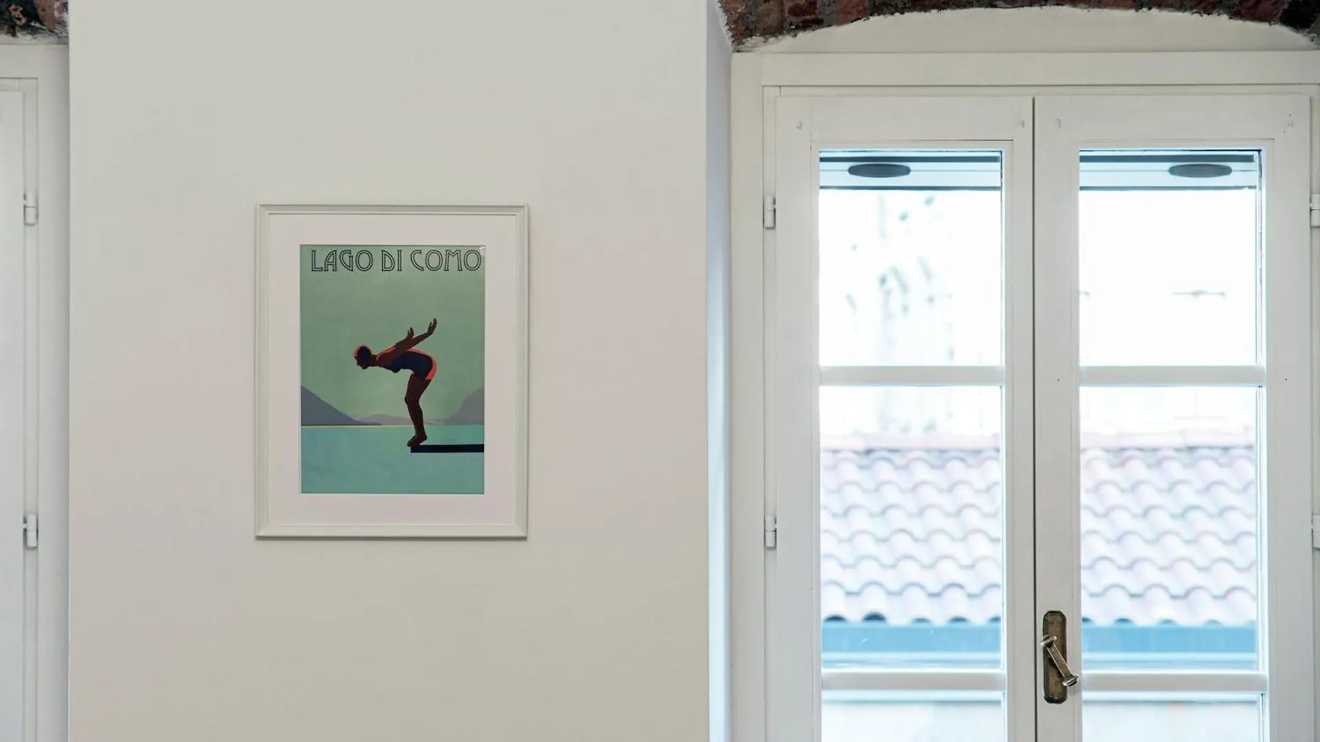 Sunflower Apartment -The House Of Travelers Como 0*,  Italy