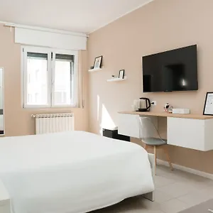 Dieci By Comorooms Apartmán