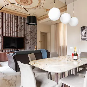 شقة Palazzo Visconti - By Myhomeincomo, كومو