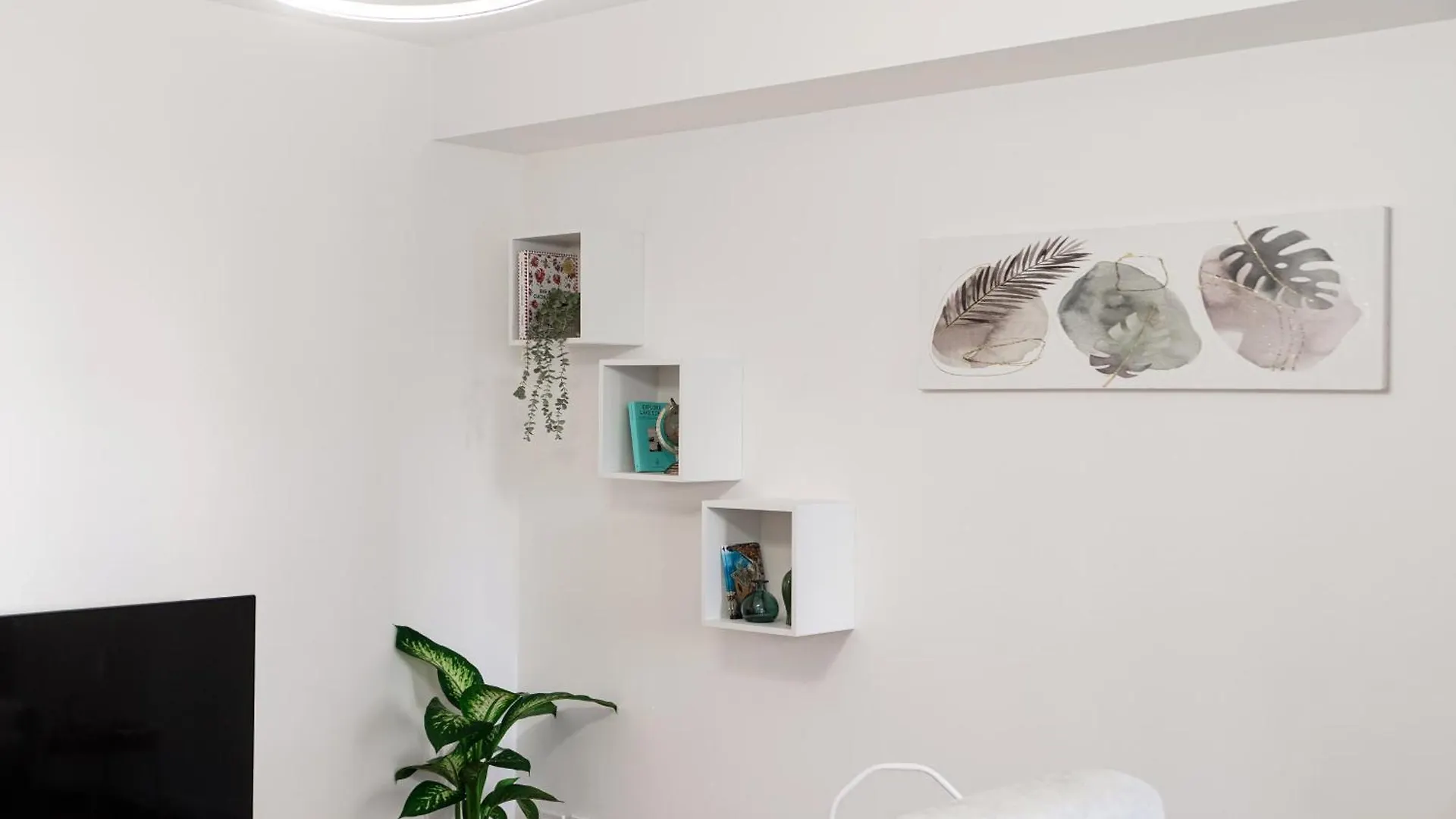 Sunflower Apartment -The House Of Travelers Como